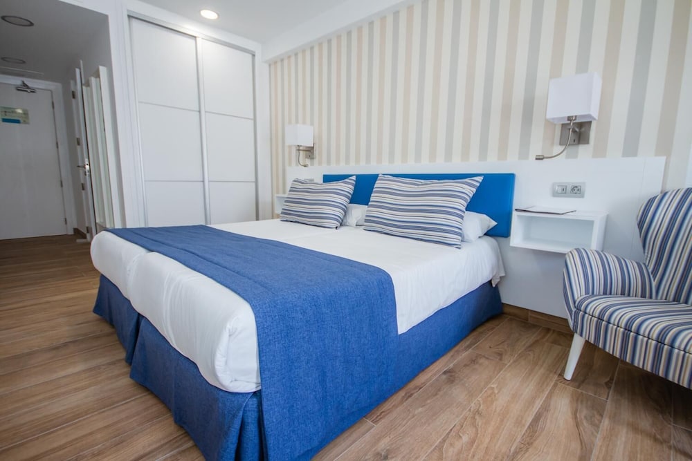 IG Nachosol Atlantic & Yaizasol by Servatur - Adults Only — Hotel rooms in Puerto Rico, Canary Islands