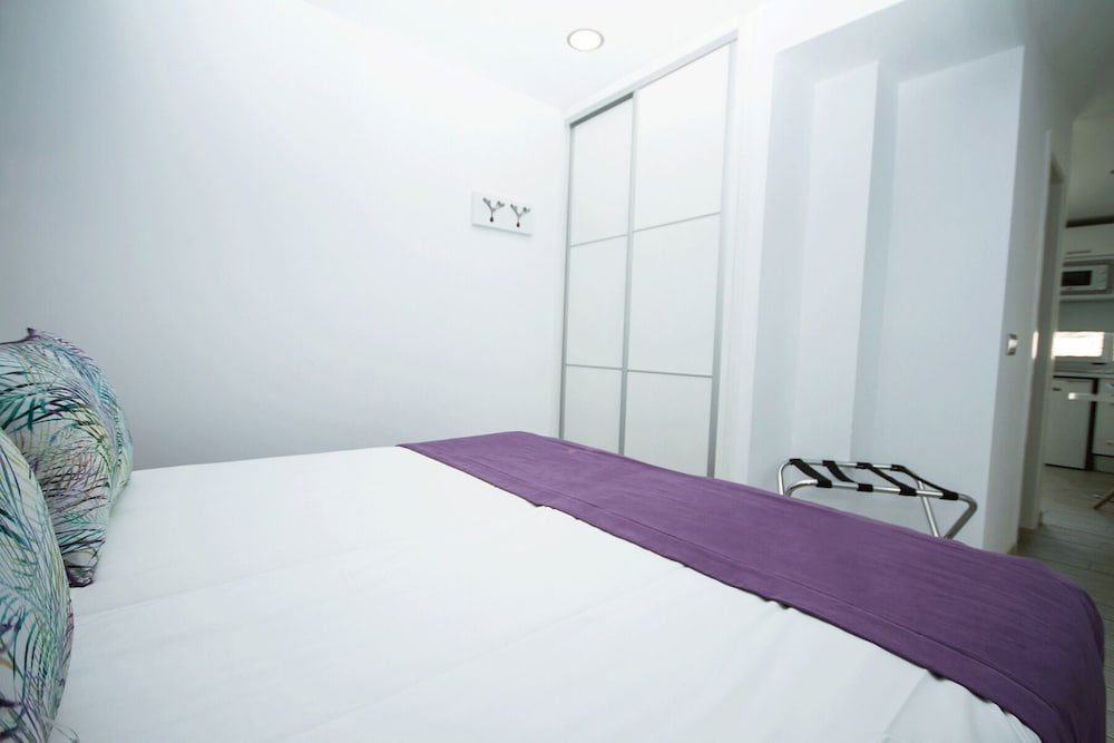 IG Nachosol Atlantic & Yaizasol by Servatur - Adults Only — Hotel rooms in Puerto Rico, Canary Islands