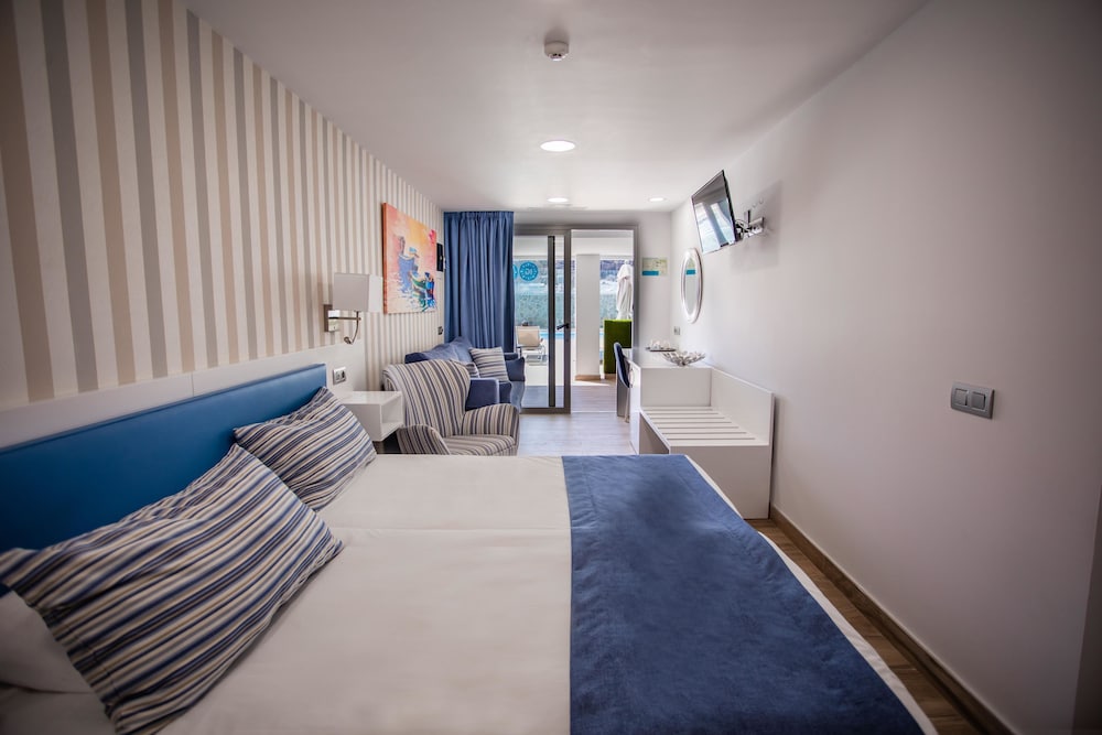IG Nachosol Atlantic & Yaizasol by Servatur - Adults Only — Hotel rooms in Puerto Rico, Canary Islands