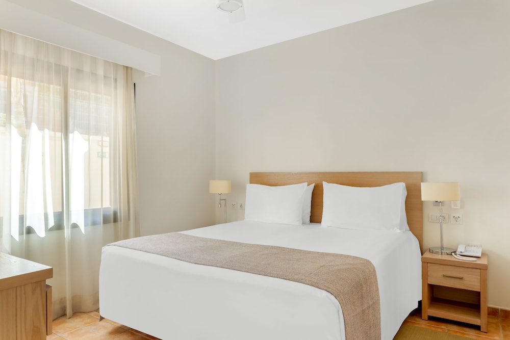 Hilton Vacation Club Royal Sunset Beach Club Tenerife — Hotel rooms in Costa Adeje, Canary Islands