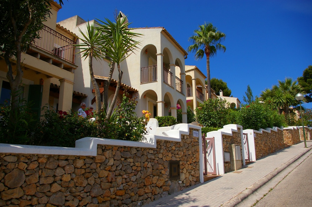 Ona Aucanada Club — Hotel building in Alcudia, Balearic Islands