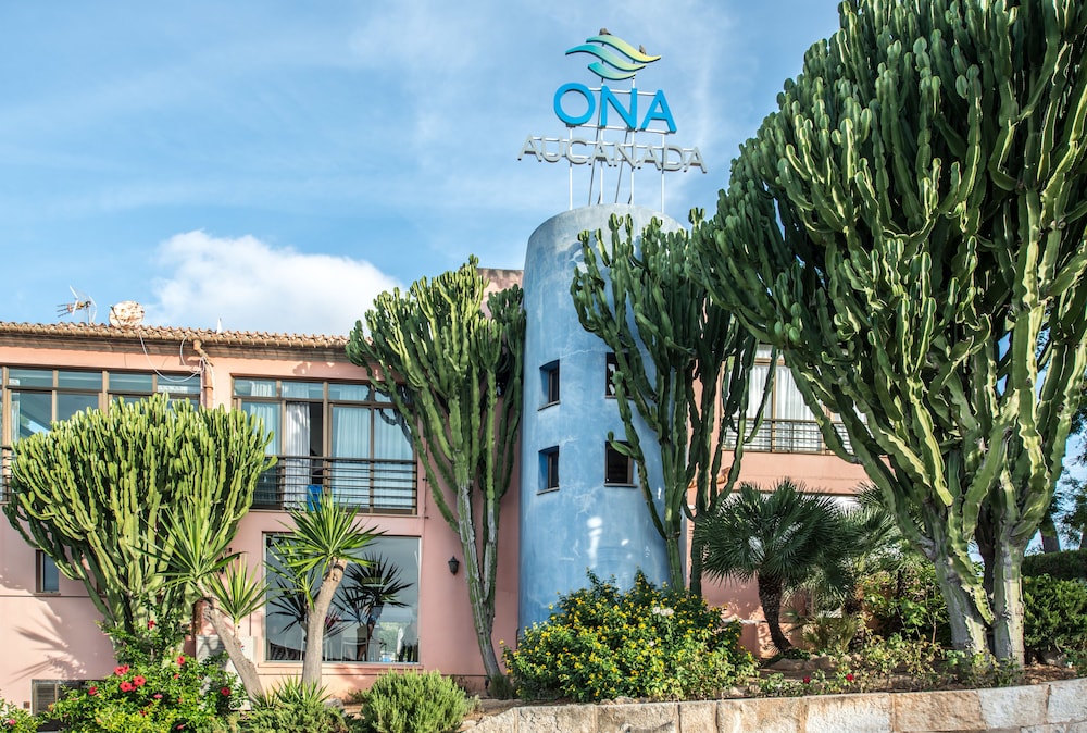 Ona Aucanada Club — Hotel building in Alcudia, Balearic Islands