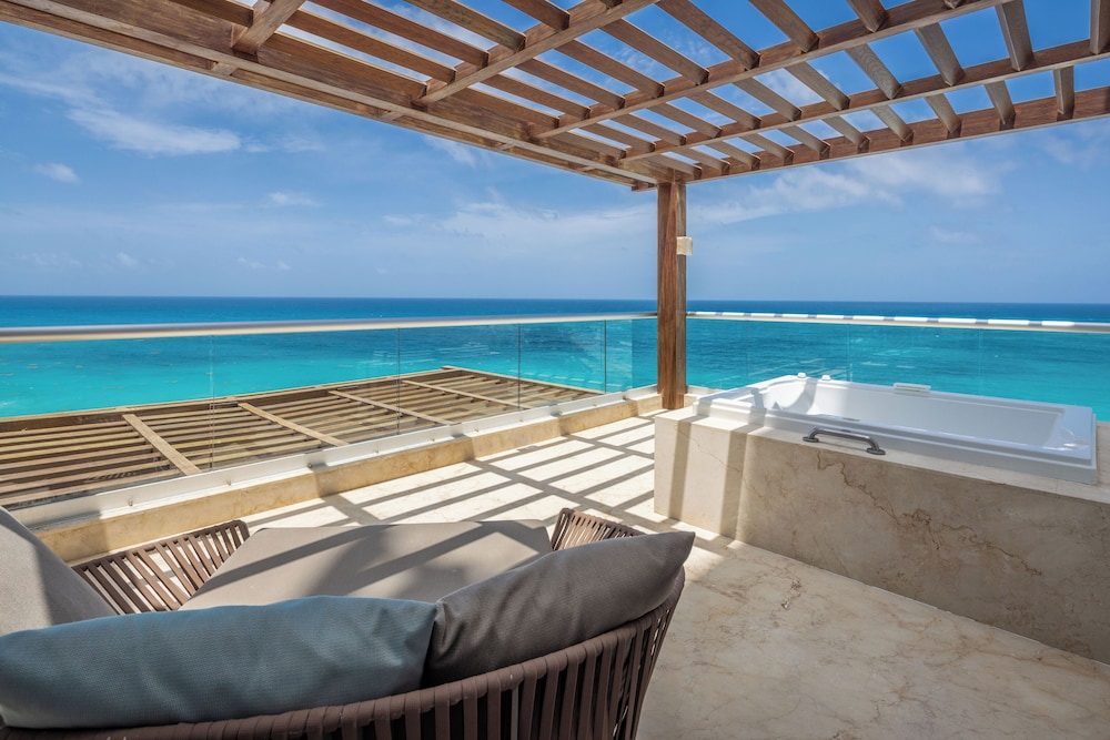Sun Palace Cancun - Adults Only - All-inclusive — Hotel rooms in Cancun, Quintana Roo