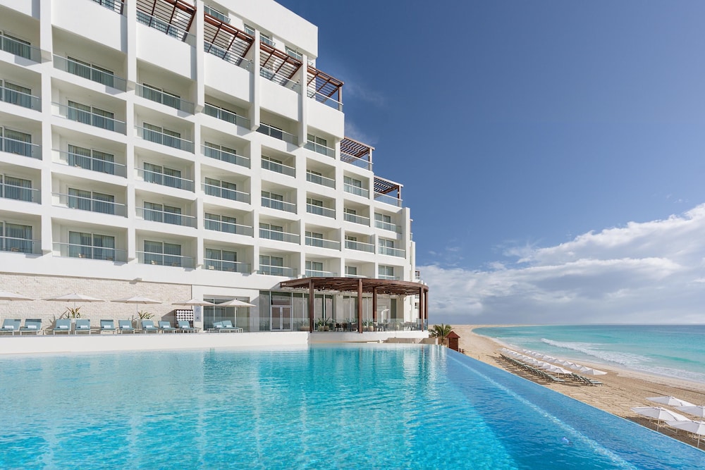 Sun Palace Cancun - Adults Only - All-inclusive — Swimming pool in Cancun, Quintana Roo