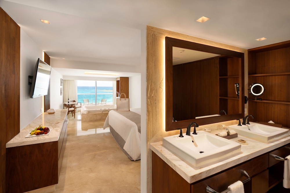 Sun Palace Cancun - Adults Only - All-inclusive — Hotel rooms in Cancun, Quintana Roo