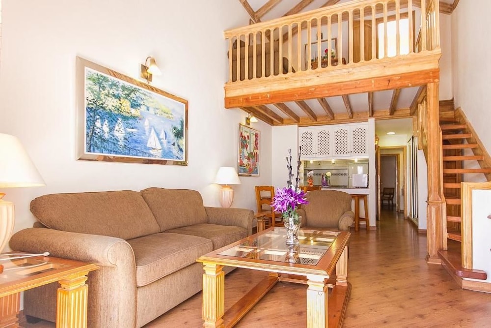 Sands Beach Resort — Hotel rooms in Costa Teguise, Canary Islands