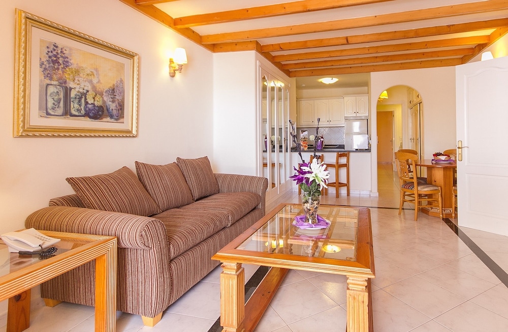 Sands Beach Resort — Hotel rooms in Costa Teguise, Canary Islands