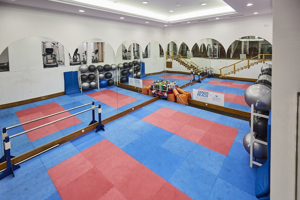 Sands Beach Resort — Sports & recreation in Costa Teguise, Canary Islands