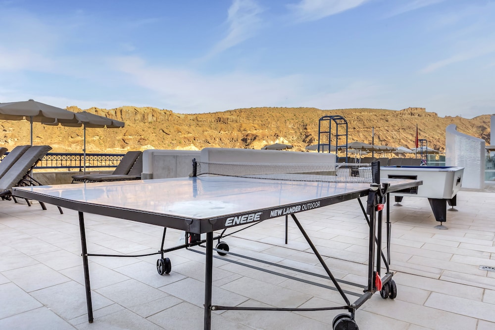 Club Cala Blanca — Sports & recreation in Taurito, Canary Islands