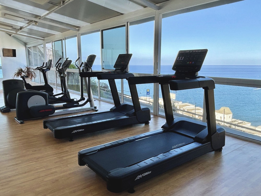 Club Cala Blanca — Sports & recreation in Taurito, Canary Islands