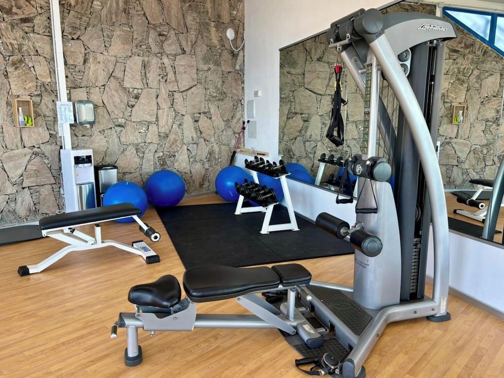 Club Cala Blanca — Sports & recreation in Taurito, Canary Islands