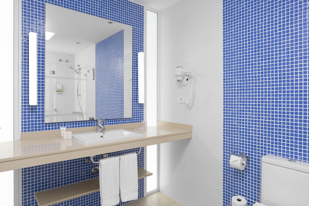Club Cala Blanca — Hotel rooms in Taurito, Canary Islands
