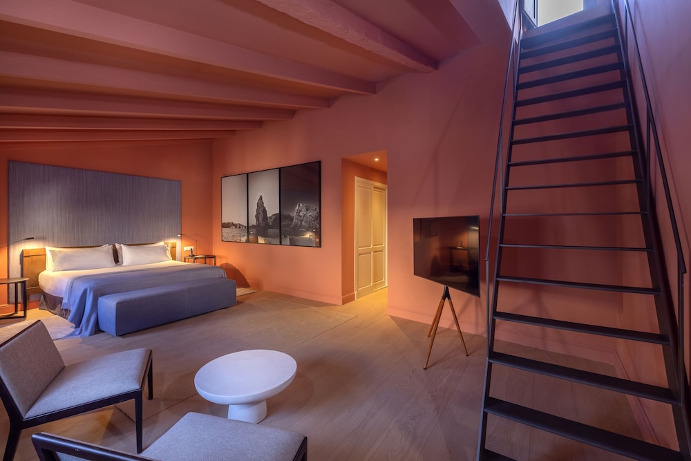 Calatrava Hotel — Hotel rooms in Palma de Mallorca, Balearic Islands