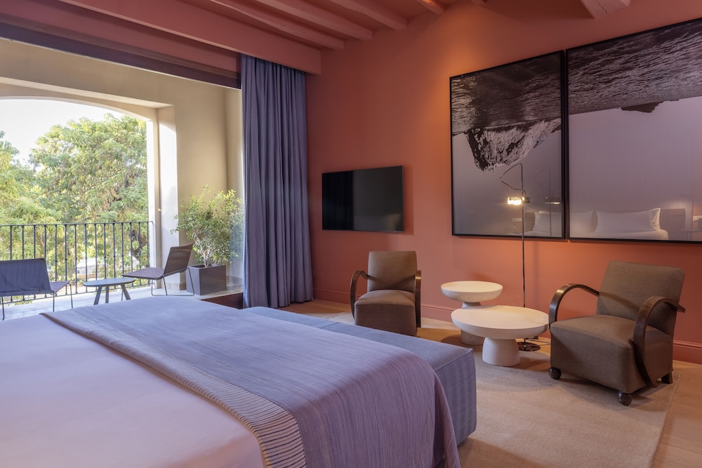 Calatrava Hotel — Hotel rooms in Palma de Mallorca, Balearic Islands