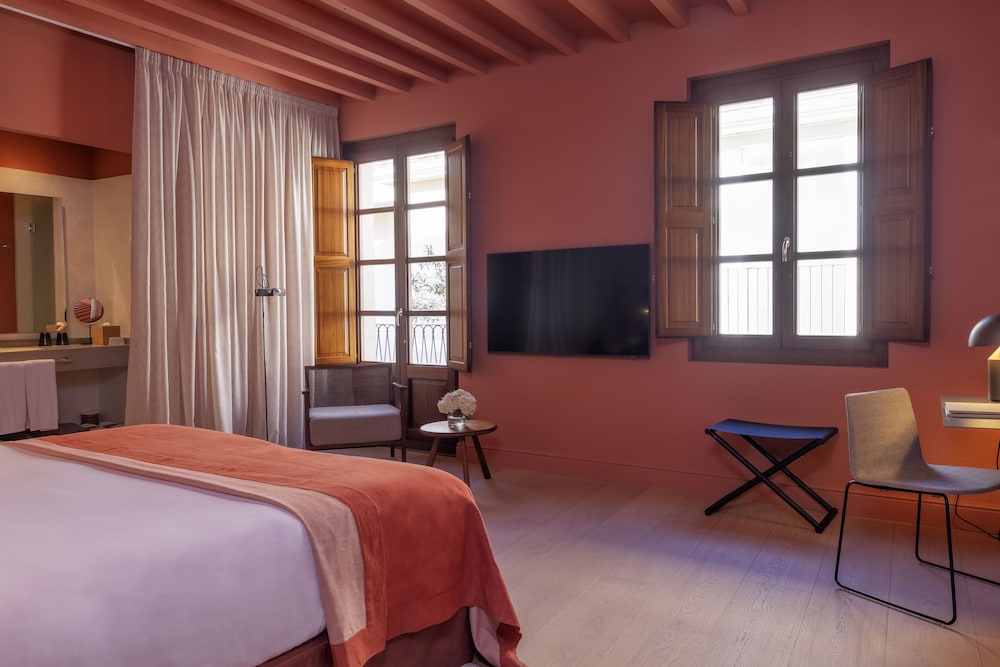 Calatrava Hotel — Hotel rooms in Palma de Mallorca, Balearic Islands