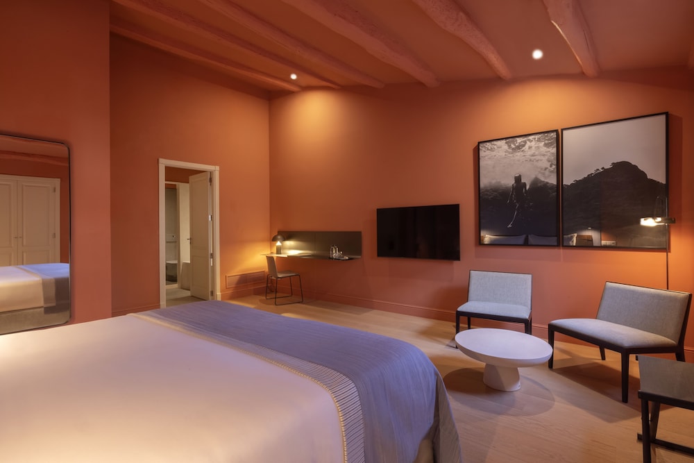 Calatrava Hotel — Hotel rooms in Palma de Mallorca, Balearic Islands