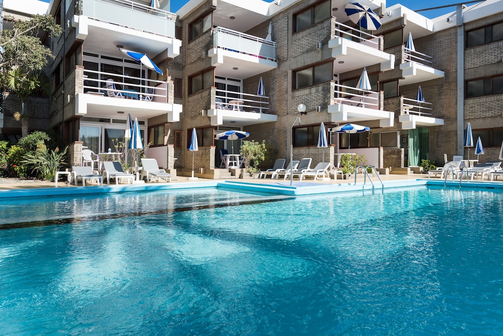 Apartamentos El Paseo — Swimming pool in Playa del Ingles, Canary Islands