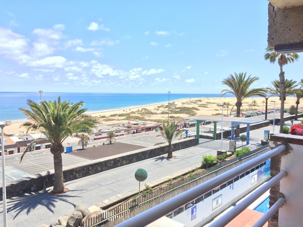 Apartamentos El Paseo — Beach in Playa del Ingles, Canary Islands