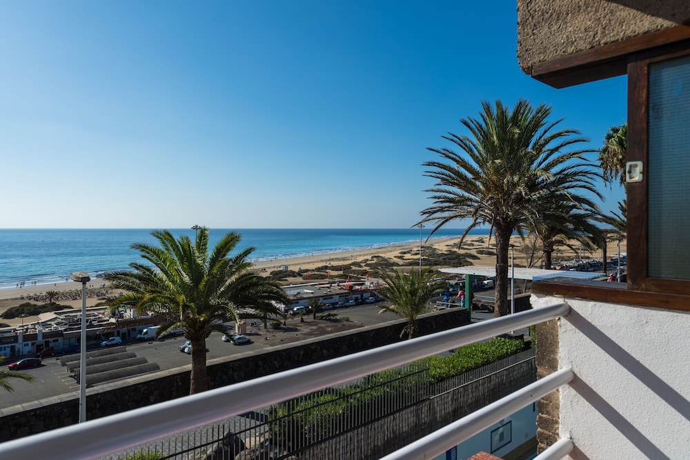Apartamentos El Paseo — Beach in Playa del Ingles, Canary Islands