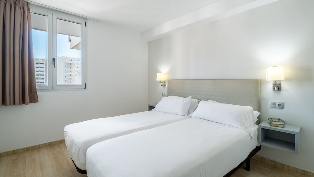 Apartamentos El Palmar — Hotel rooms in Playa del Ingles, Canary Islands