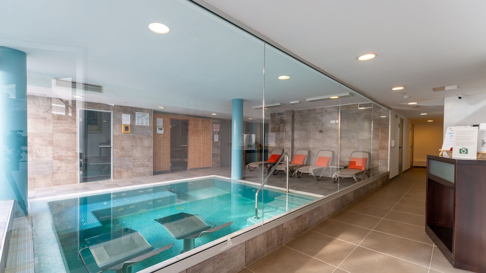 Apartamentos El Palmar — Swimming pool in Playa del Ingles, Canary Islands
