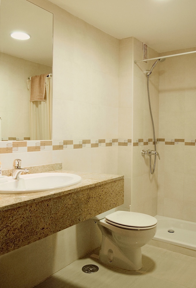 Apartamentos El Palmar — Hotel rooms in Playa del Ingles, Canary Islands