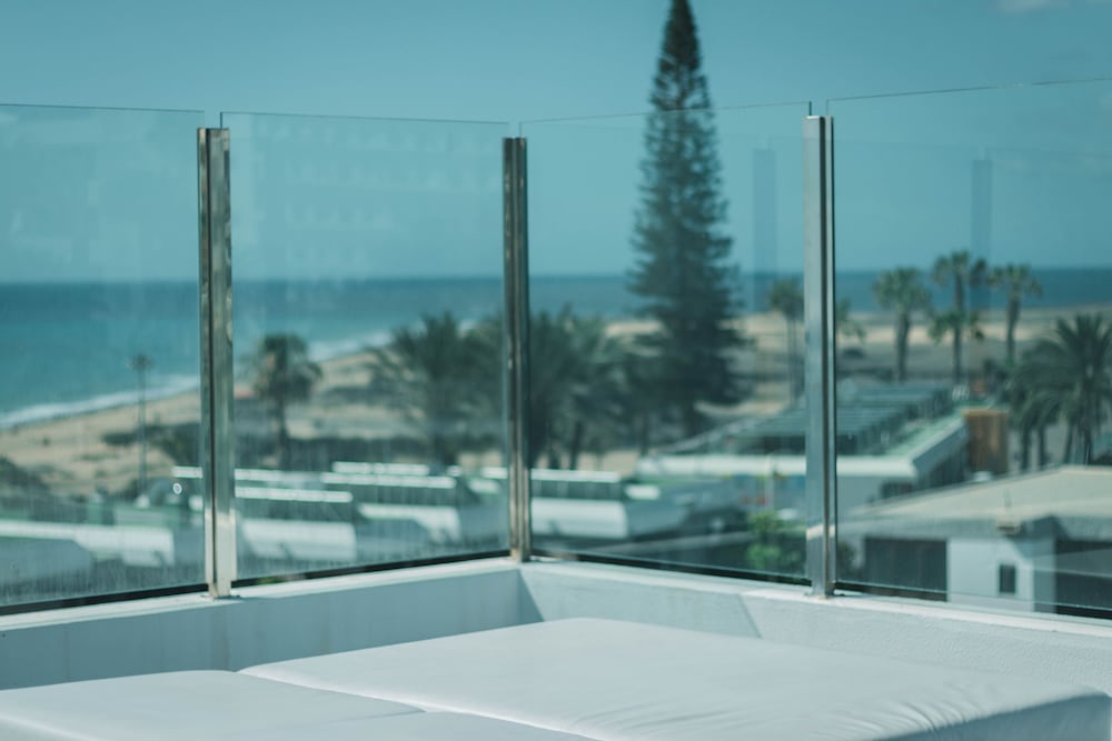 Apartamentos El Palmar — Hotel rooms in Playa del Ingles, Canary Islands