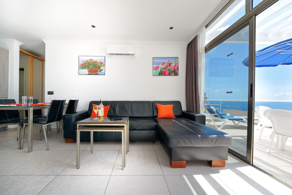 Bahía Blanca — Hotel rooms in Puerto Rico, Canary Islands