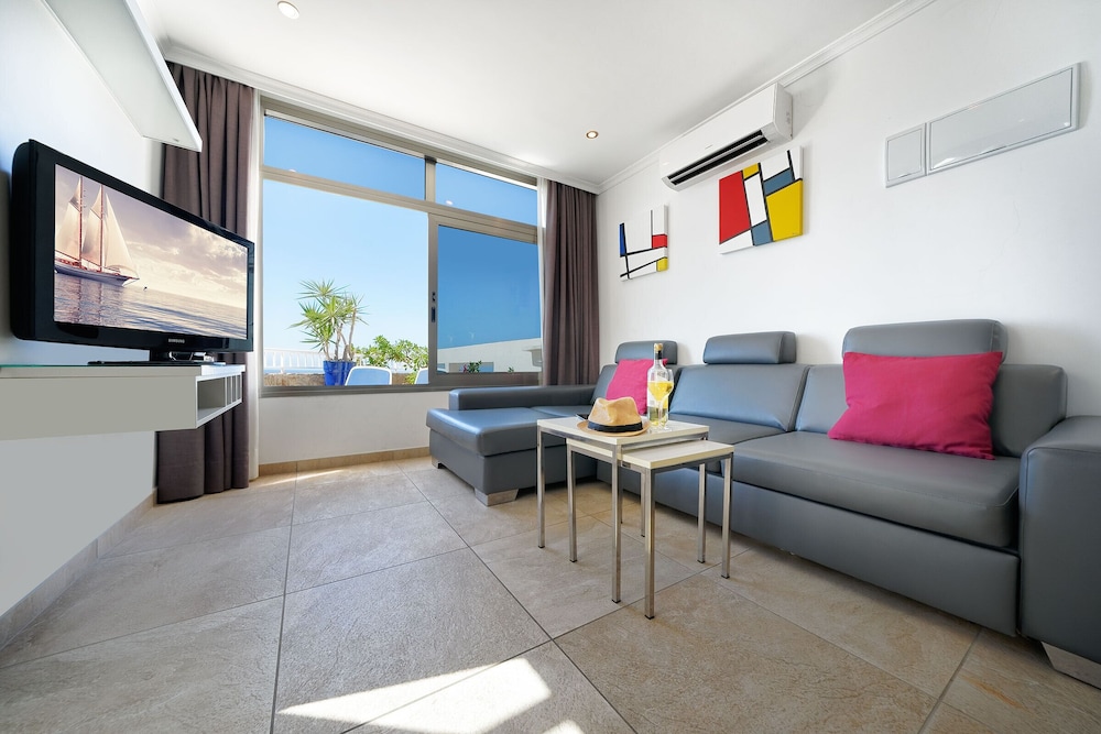 Bahía Blanca — Hotel rooms in Puerto Rico, Canary Islands
