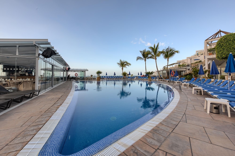 Bahía Blanca — Swimming pool in Puerto Rico, Canary Islands