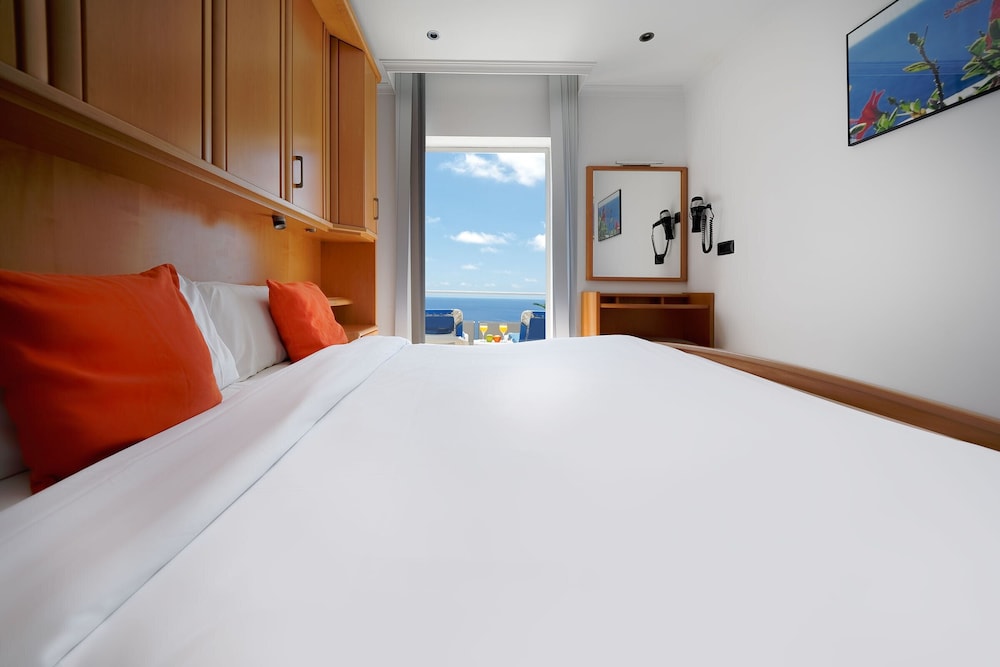Bahía Blanca — Hotel rooms in Puerto Rico, Canary Islands