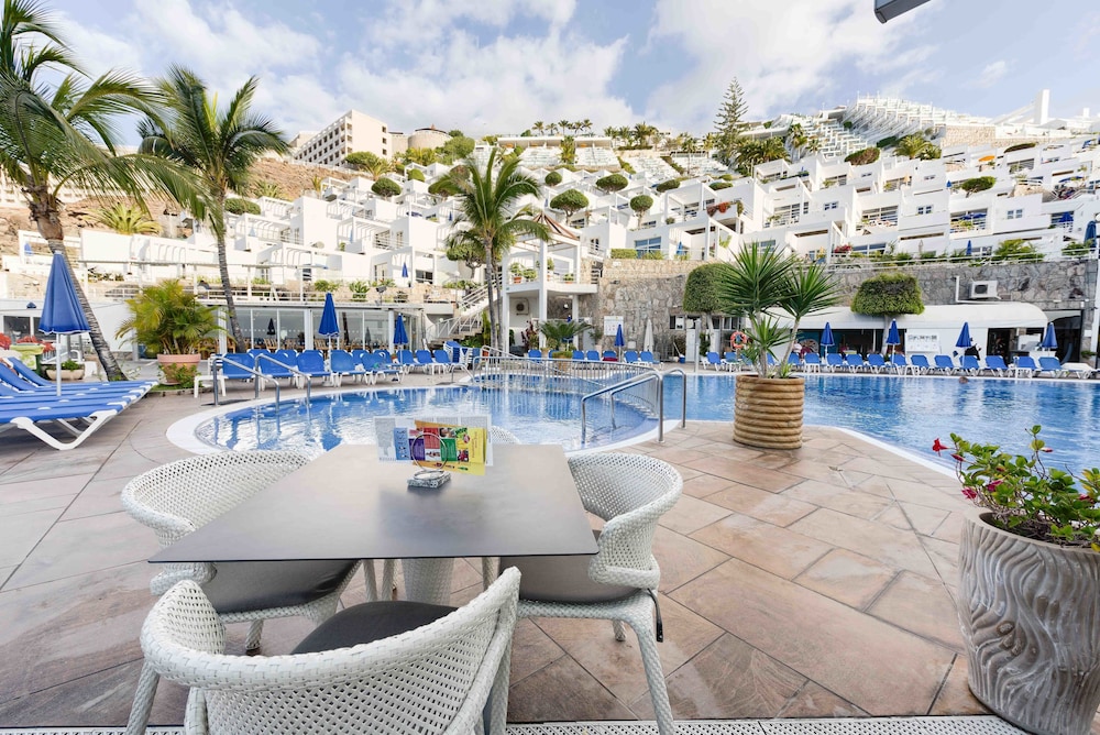 Bahía Blanca — Swimming pool in Puerto Rico, Canary Islands