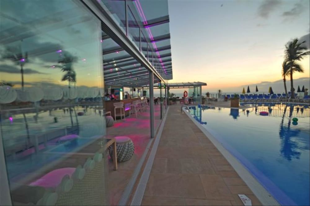 Bahía Blanca — Swimming pool in Puerto Rico, Canary Islands