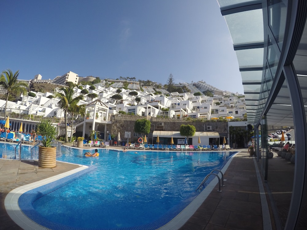 Bahía Blanca — Swimming pool in Puerto Rico, Canary Islands