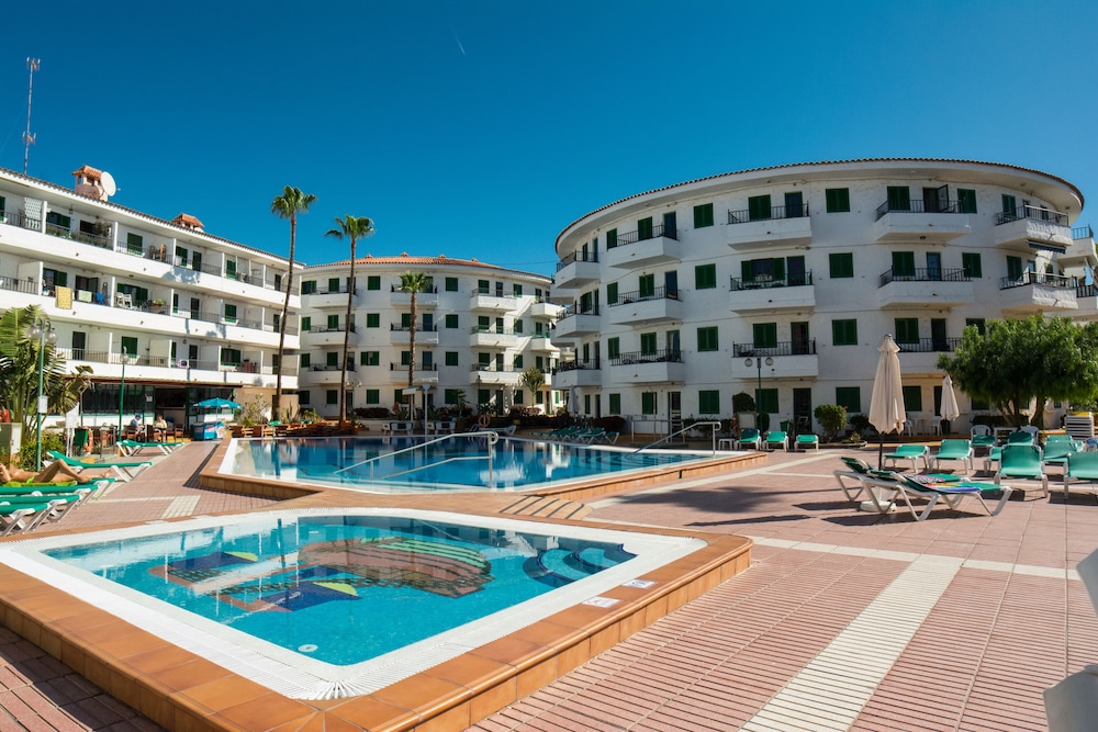 Apartamentos Las Faluas — Swimming pool in Playa del Ingles, Canary Islands