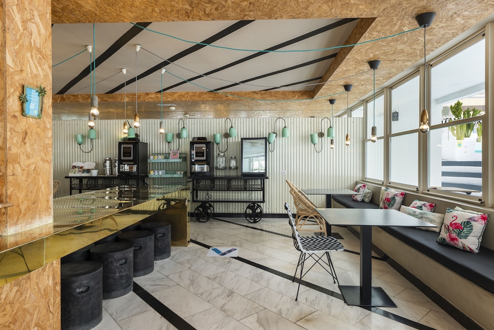 Gold By Marina - Adults Only — Restaurant & bars in Playa del Ingles, Canary Islands
