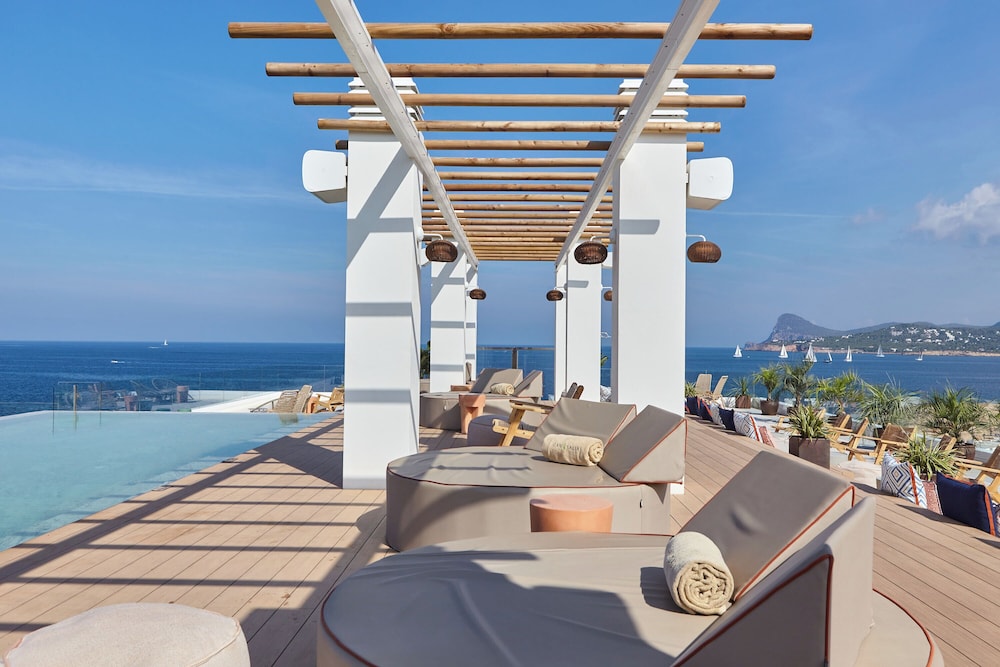 Can Salia — Swimming pool in San Antonio, Balearic Islands