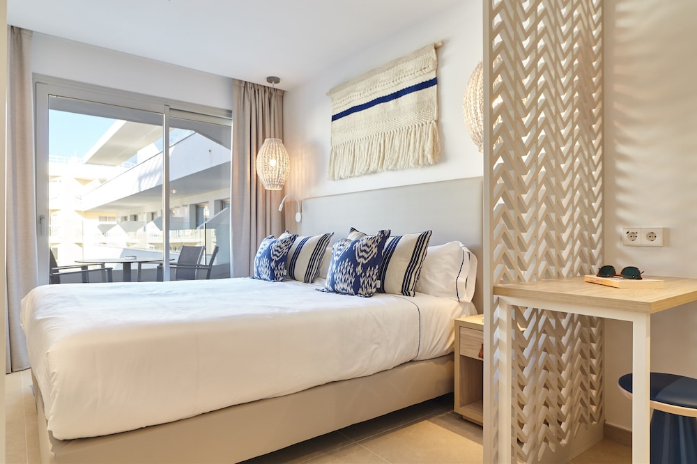Can Salia — Hotel rooms in San Antonio, Balearic Islands
