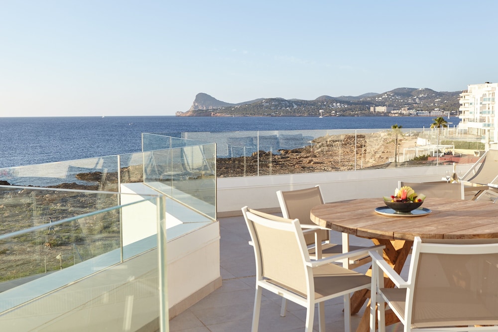 Can Salia — Hotel building in San Antonio, Balearic Islands