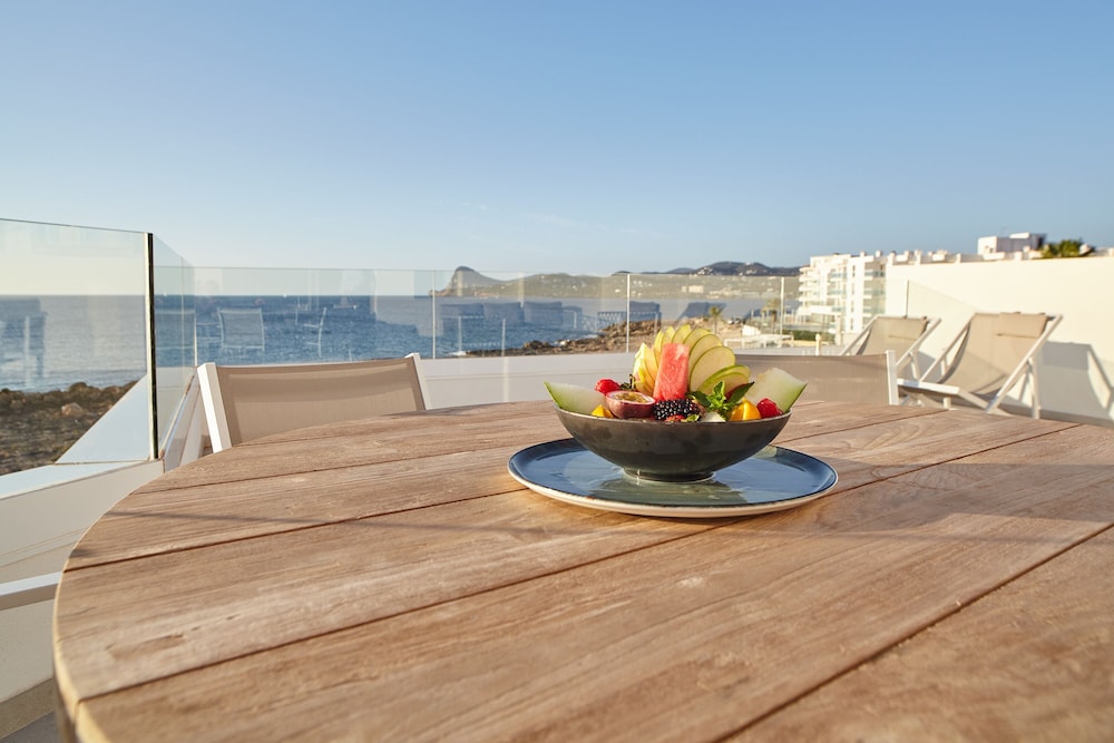 Can Salia — Restaurant & bars in San Antonio, Balearic Islands
