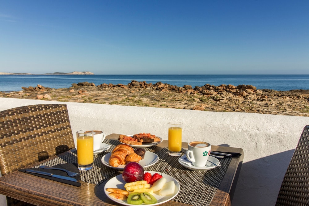 Can Salia — Restaurant & bars in San Antonio, Balearic Islands