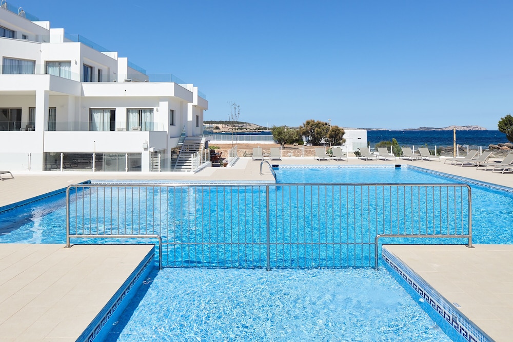 Can Salia — Swimming pool in San Antonio, Balearic Islands