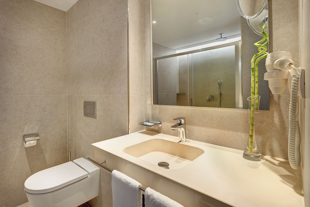 Hipotels Bahia Cala Millor - Adults Only — Hotel rooms in Cala Millor, Balearic Islands