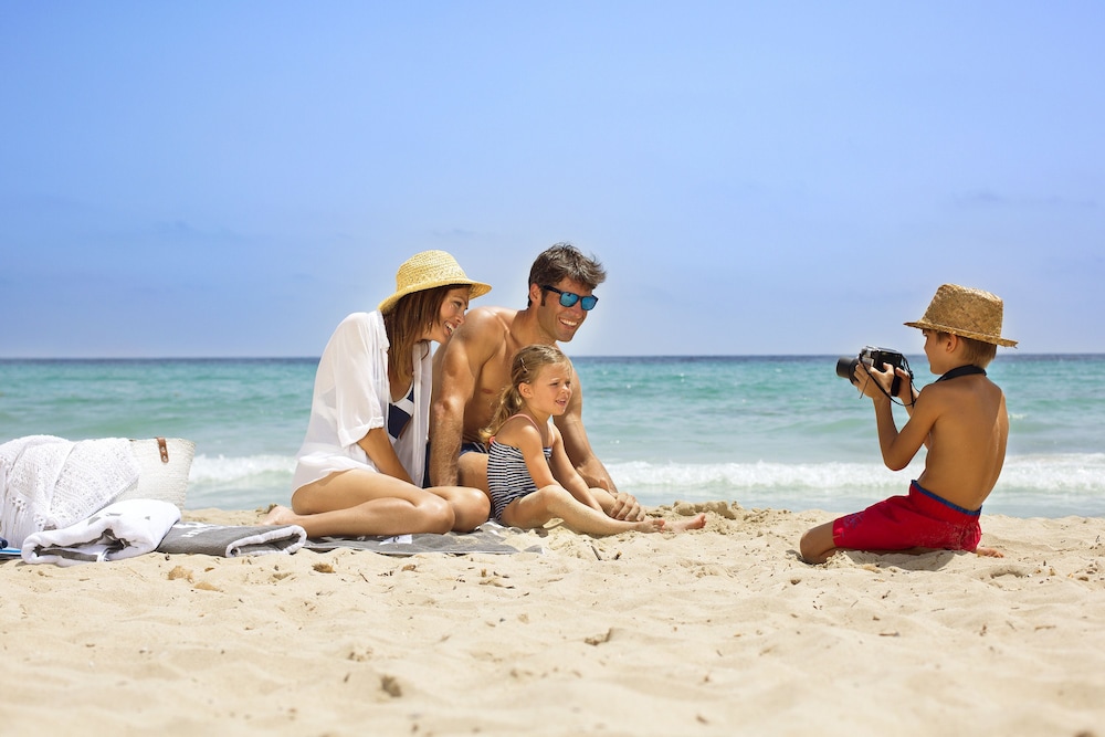 Hipotels Bahia Cala Millor - Adults Only — Beach in Cala Millor, Balearic Islands