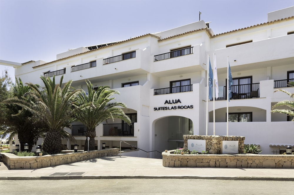Alua Suites Las Rocas - Hyatt Inclusive Collection — Hotel building in Cala d´Or, Balearic Islands