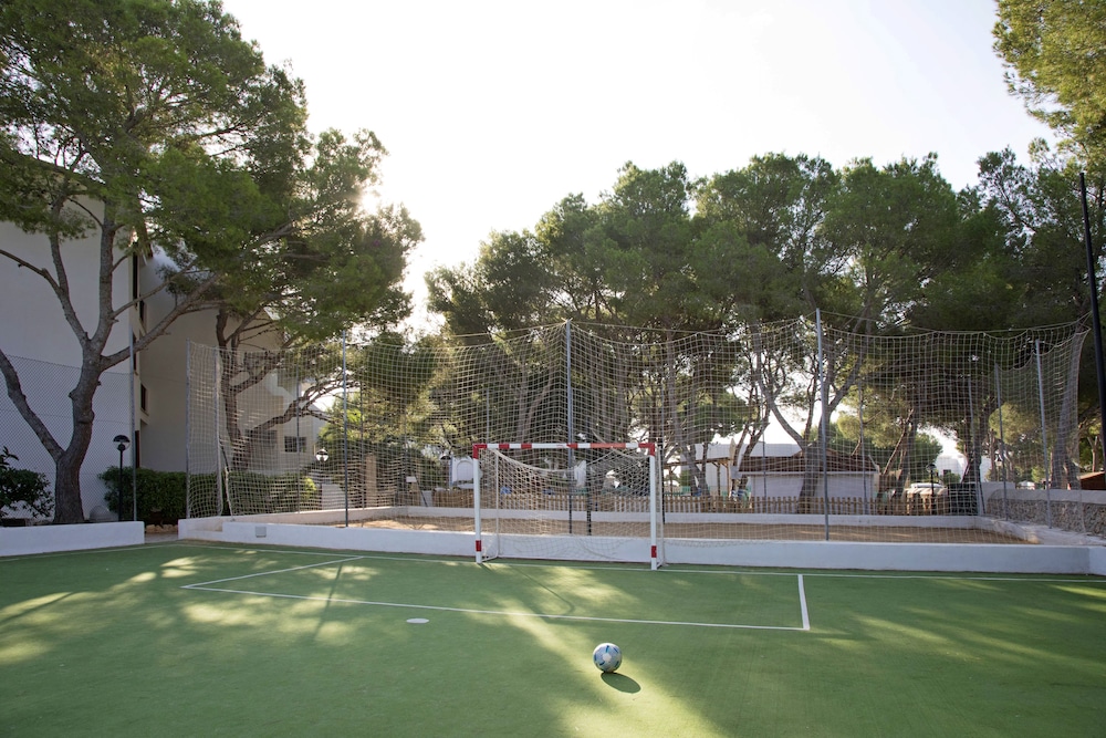 Alua Suites Las Rocas - Hyatt Inclusive Collection — Sports & recreation in Cala d´Or, Balearic Islands