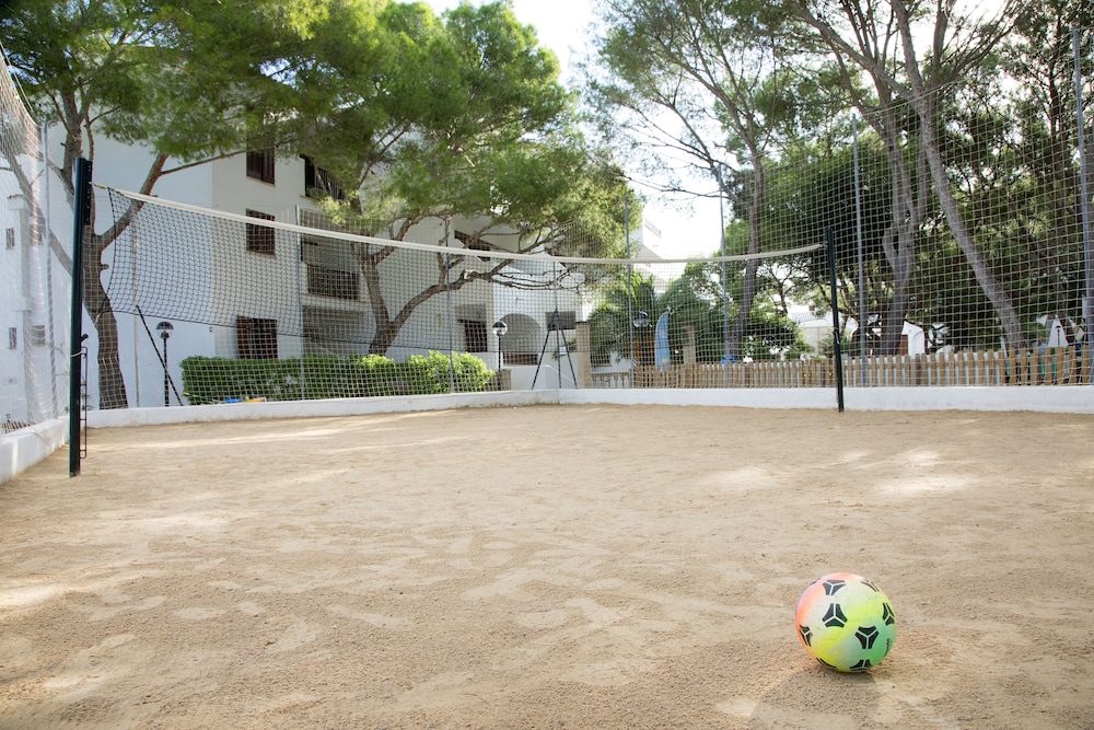 Alua Suites Las Rocas - Hyatt Inclusive Collection — Sports & recreation in Cala d´Or, Balearic Islands