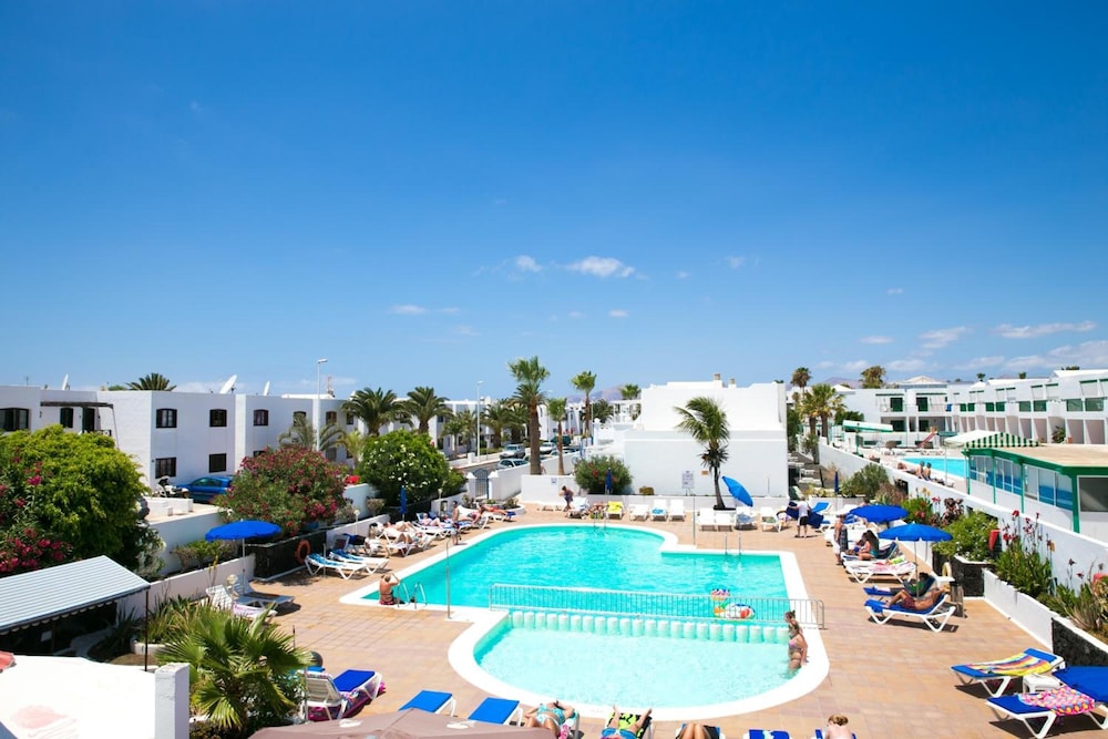 Apartamentos LIVVO Oasis — Main photo in Puerto del Carmen, Canary Islands