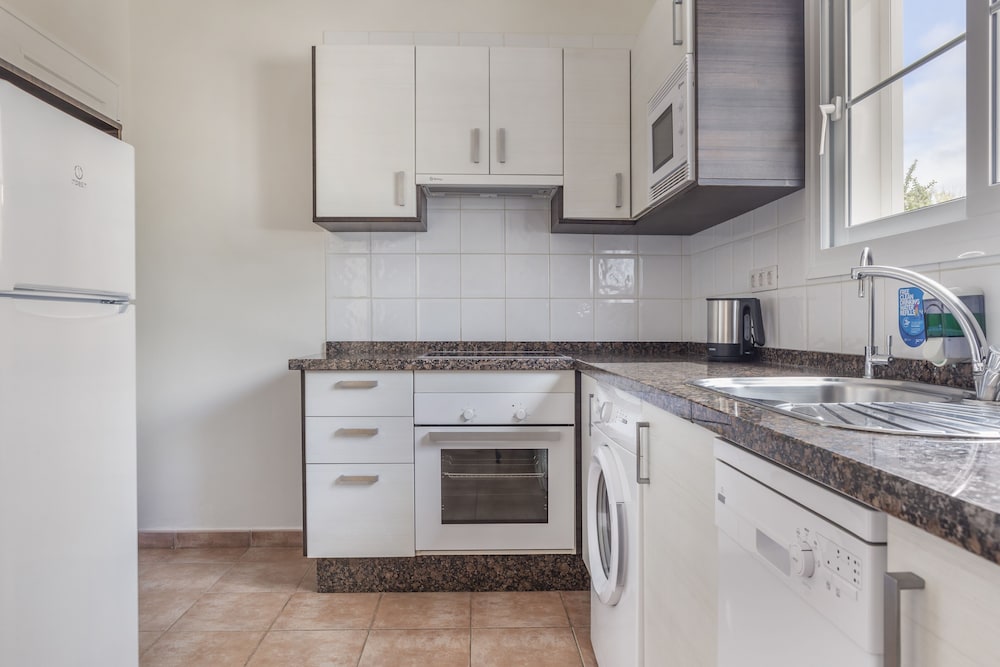 Jardines del Sol — Hotel rooms in Playa Blanca, Canary Islands