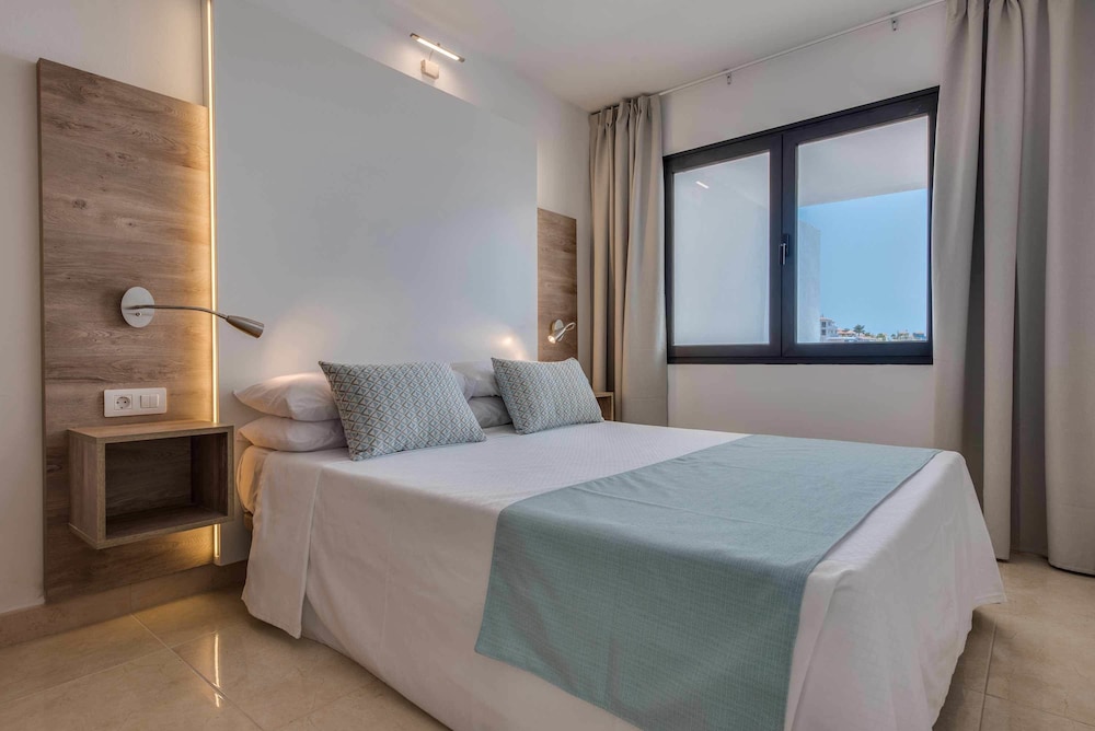 Haciendas Village Tenerife — Hotel rooms in Costa Adeje, Canary Islands